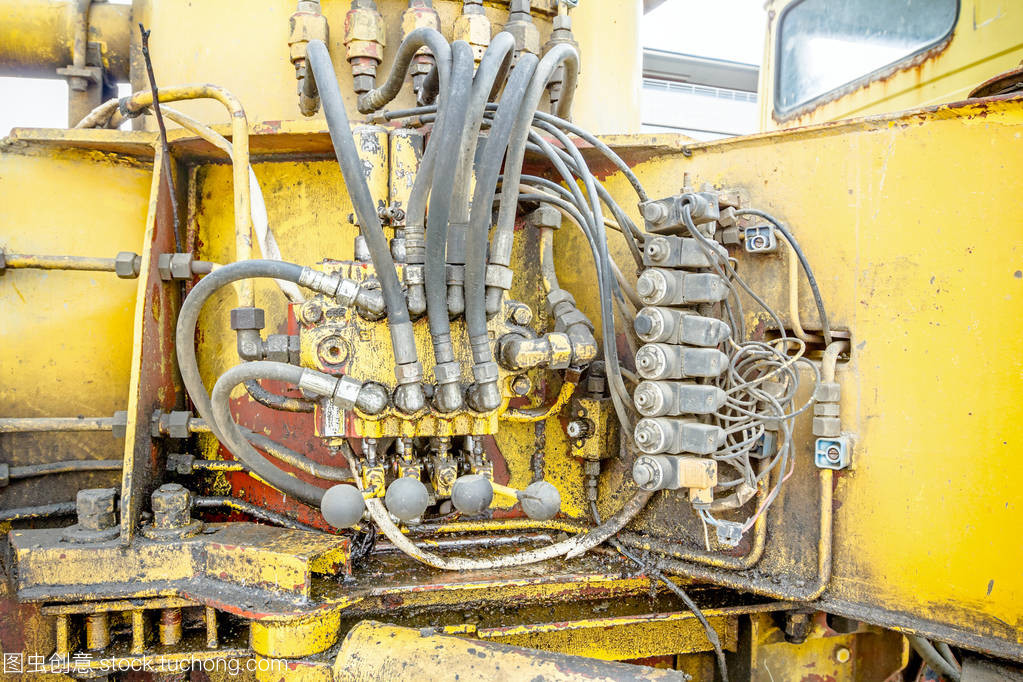 液壓系統、 軟管、 管接頭和杠桿控制